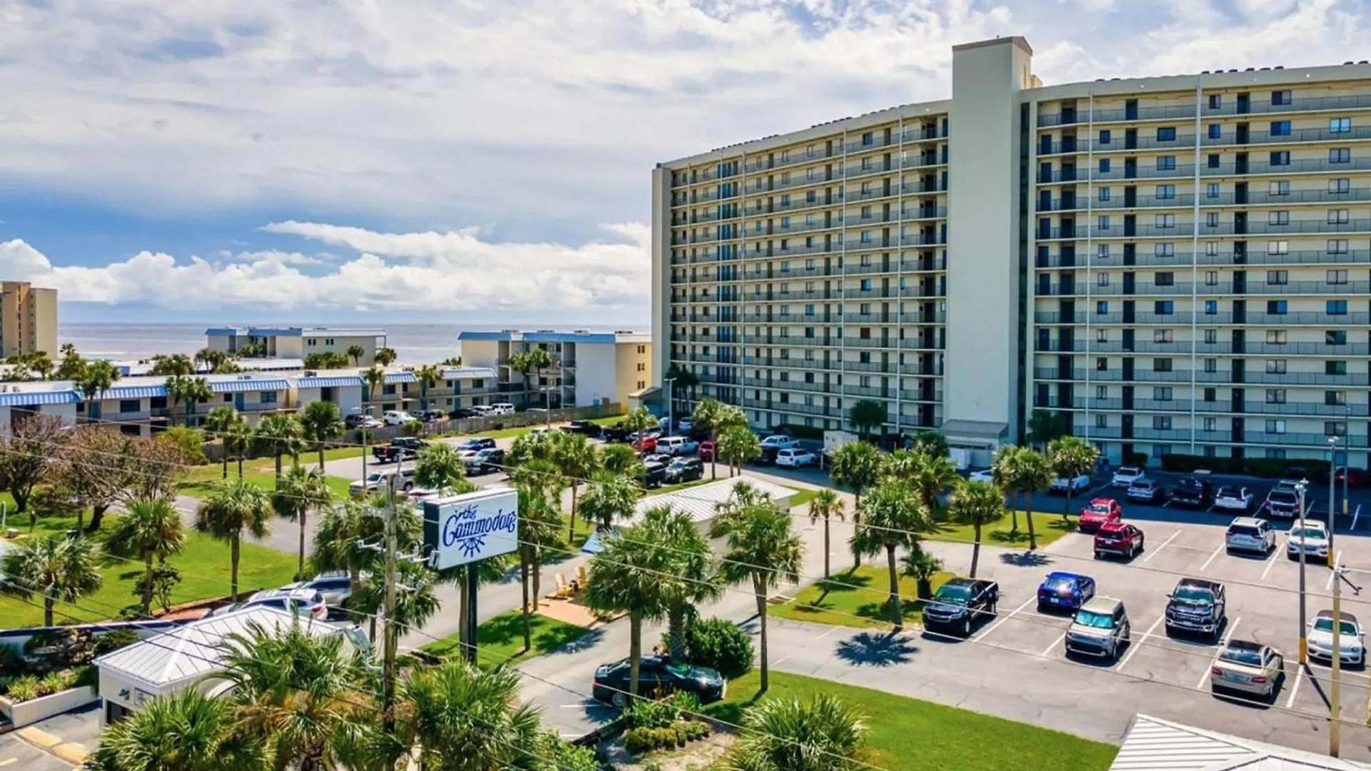 Commodore 203 Panama City Beach